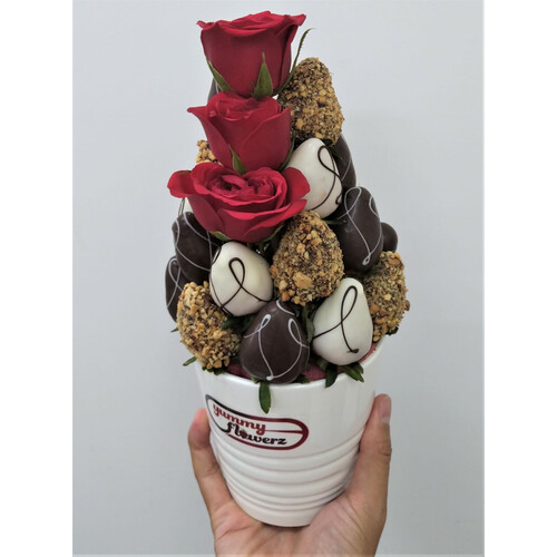 Nutty You With Roses (Medium)
